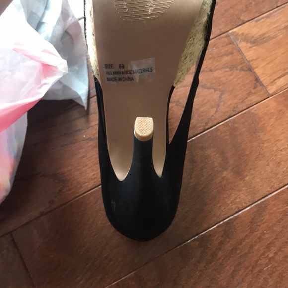 Heels - Picture 3 of 4